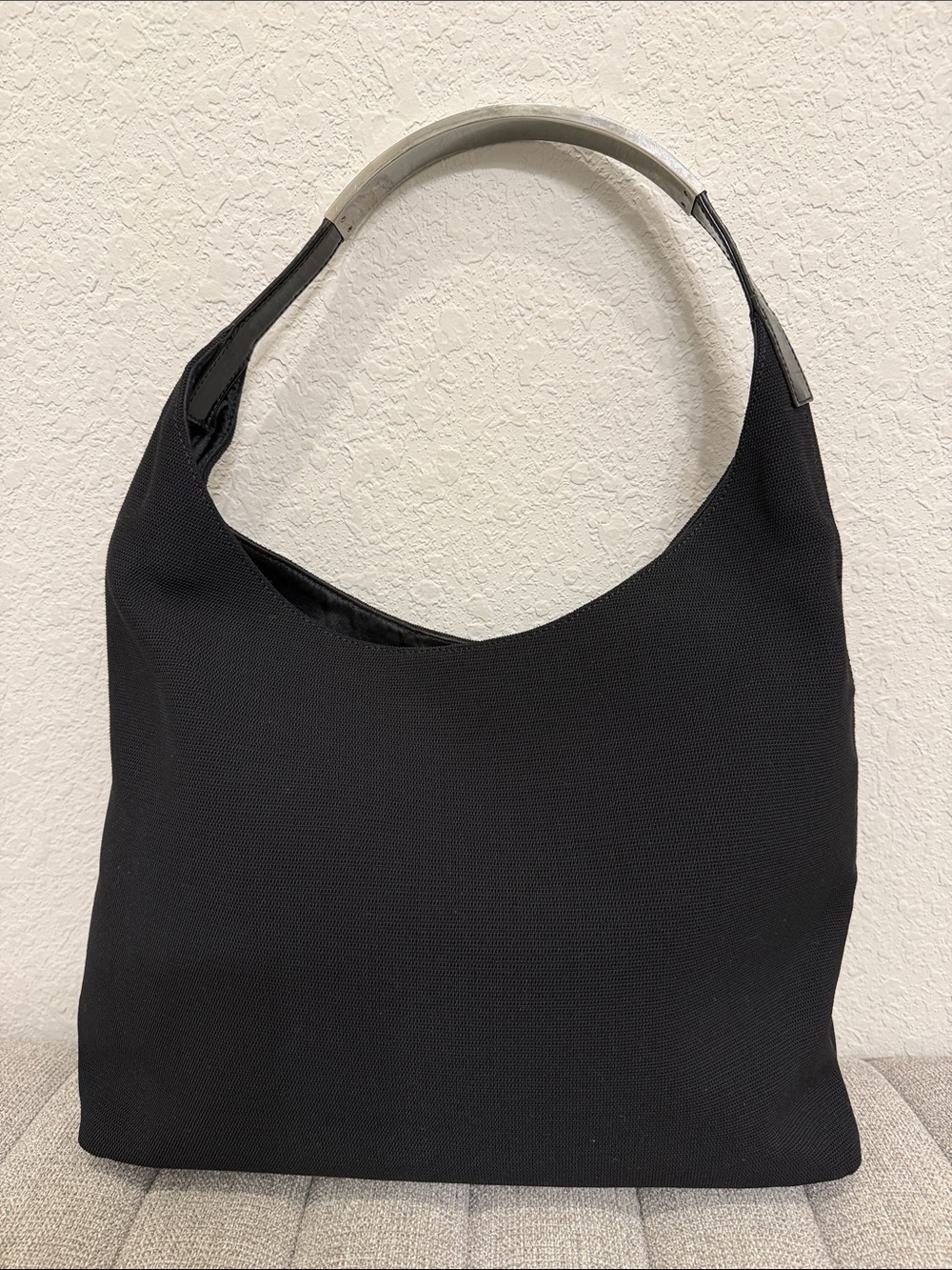 Gucci Classic Black Hobo Shoulder Bag - Picture 3 of 10